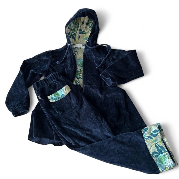 Boutique Addie & Ella Velvet Navy Set - Size 5, Cozy & Chic ✨ - Picture 2 of 8